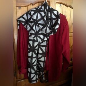 Large black and white scarf